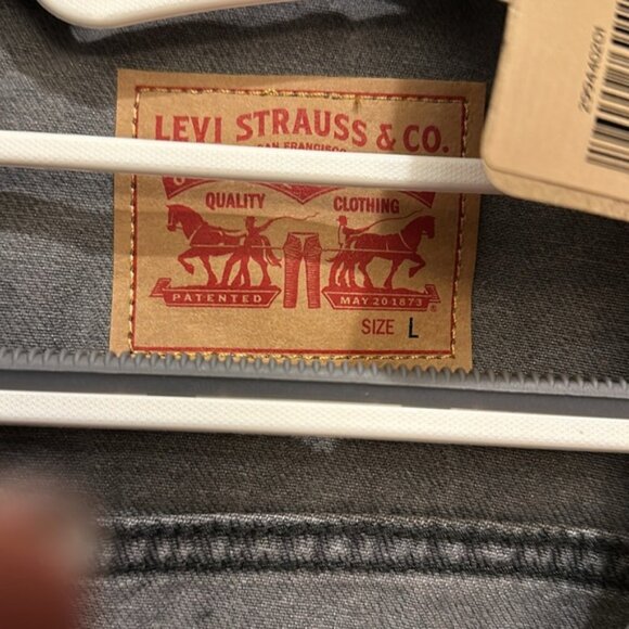 Levi Jean jacket large - Picture 2 of 3